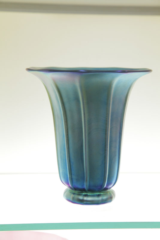 STEUBEN VASE. Blue Aurene 