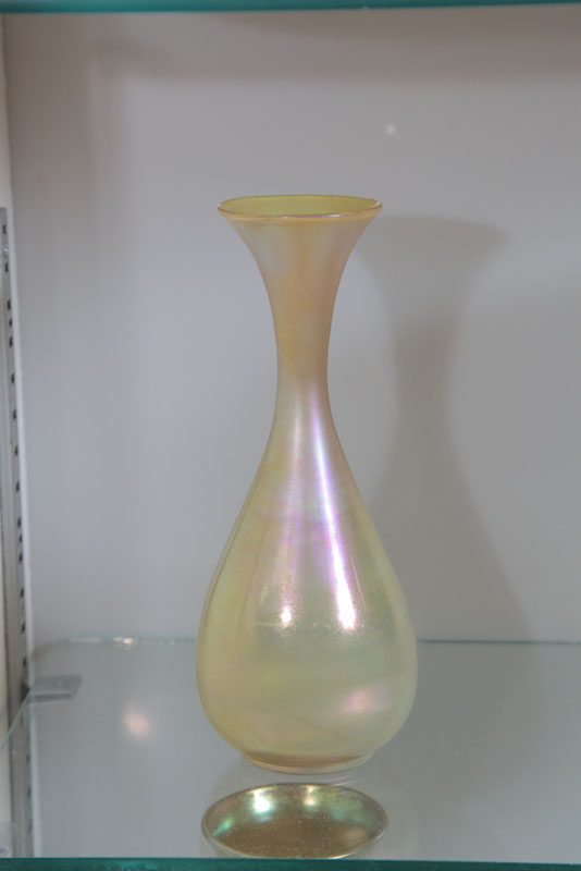 STEUBEN VASE. Gold Aurene in