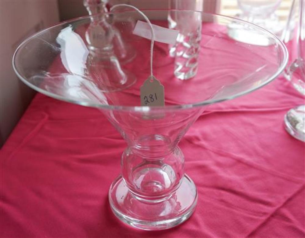 STEUBEN VASESteuben Vase