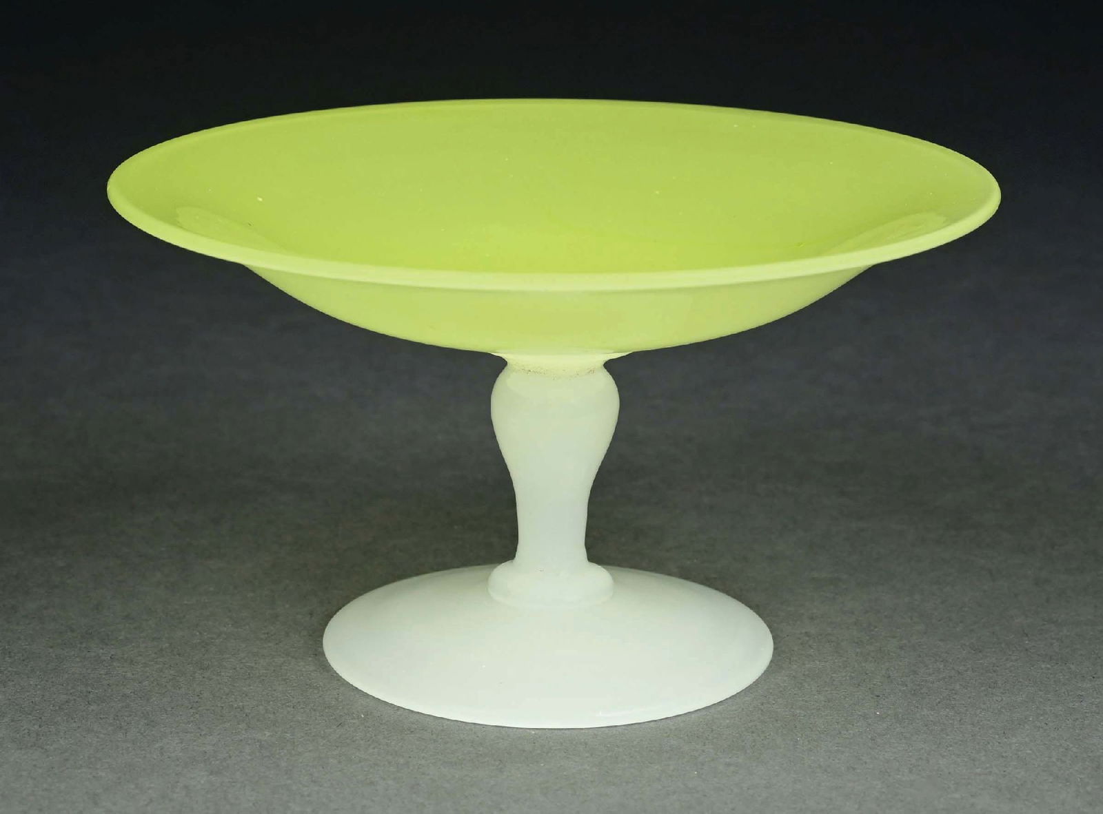 STEUBEN YELLOW GLASS COMPOTEA