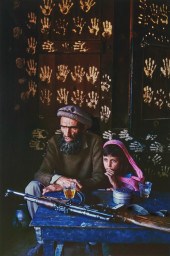 STEVE MCCURRY, (AMERICAN, B. 1