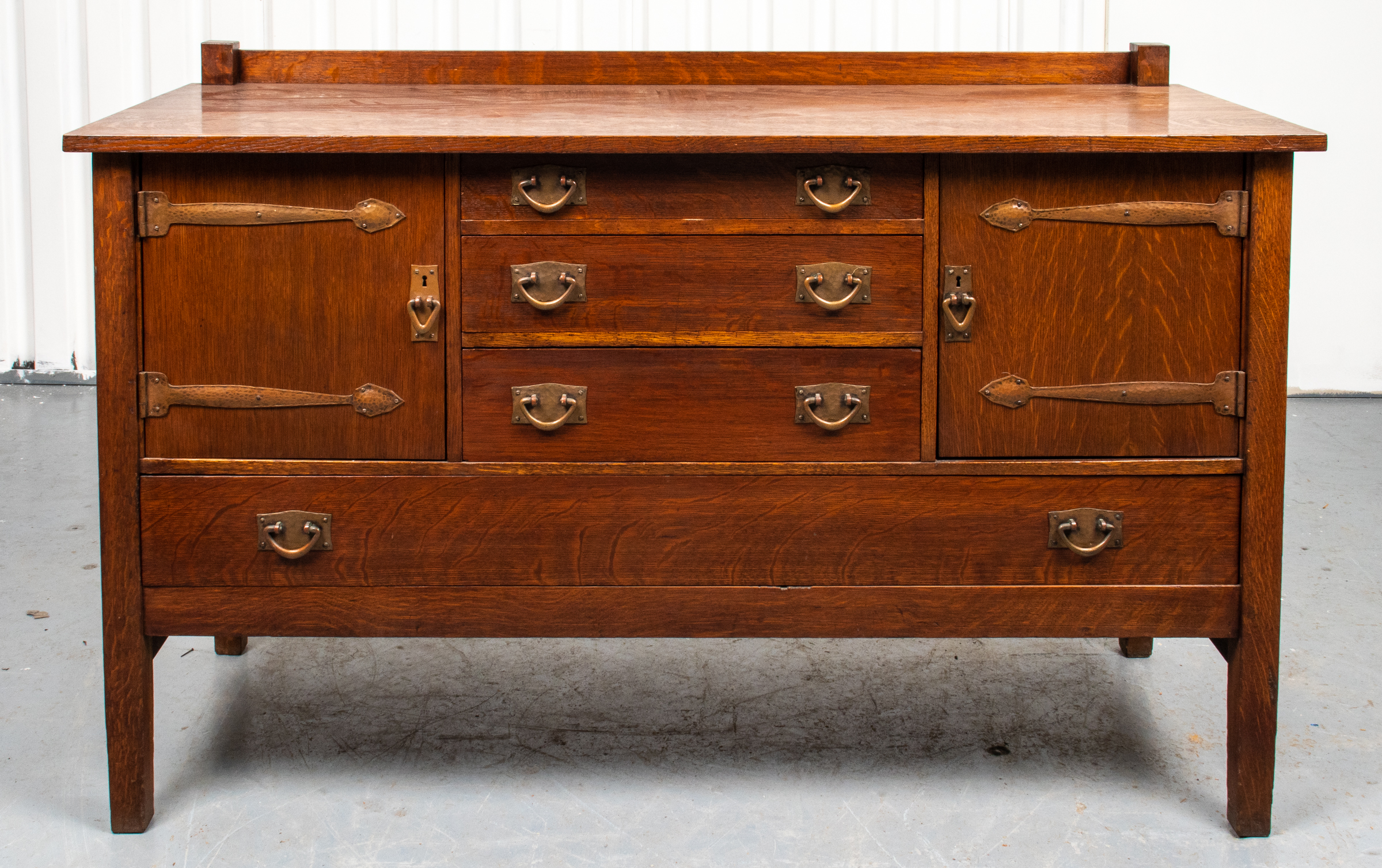 STICKLEY MISSION OAK SIDEBOARD