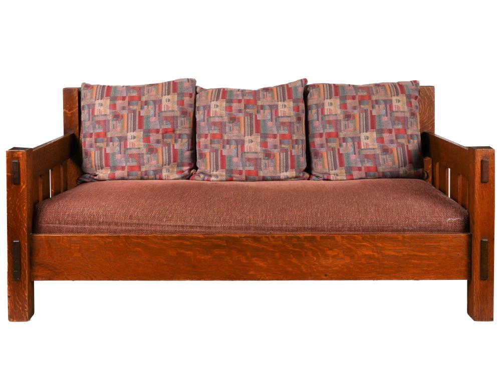 STICKLEY QUAINT OAK SOFAGrand