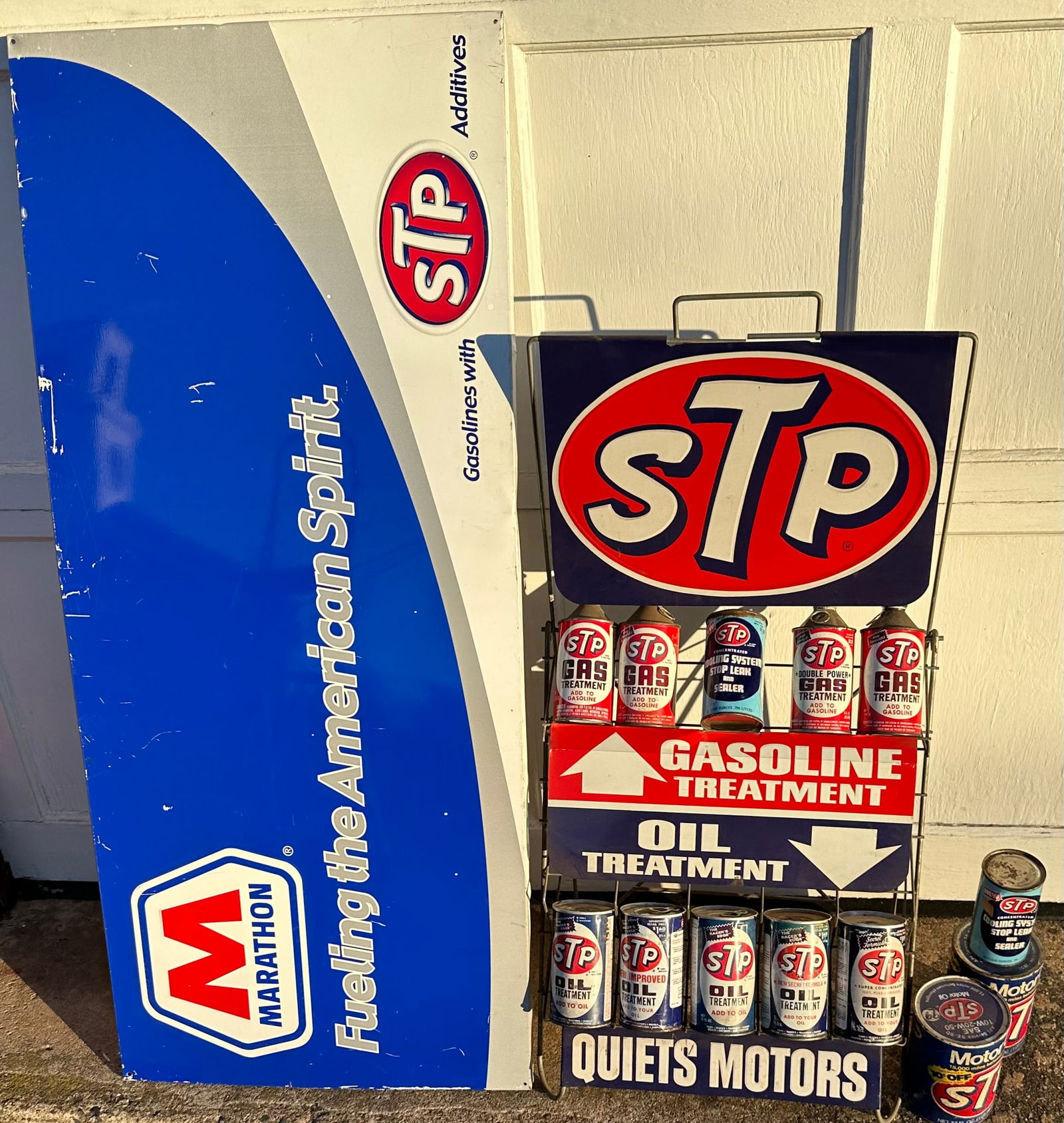 STP PRODUCTS DISPLAY RACK AND
