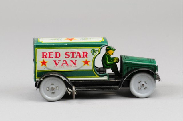 *STRAUSS RED STAR VAN