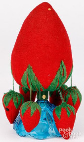 STRAWBERRY PINCUSHION WITH PRE