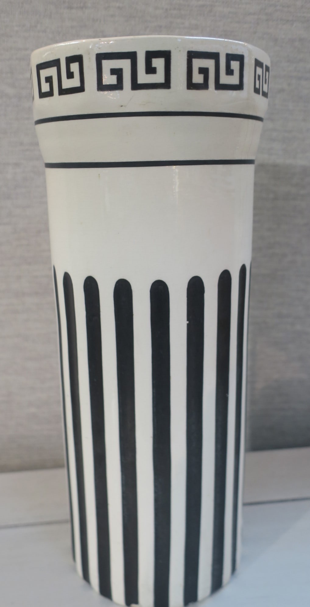 STRIKING BRUSH MCCOY ART DECO