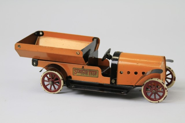 STRUCTO AUTO DUMP CAR Pressed steel