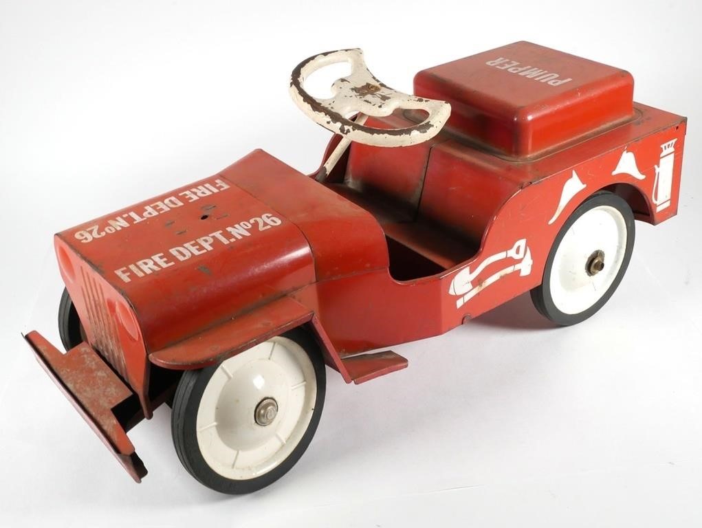 STRUCTO RIDE ON FIRE PUMPER