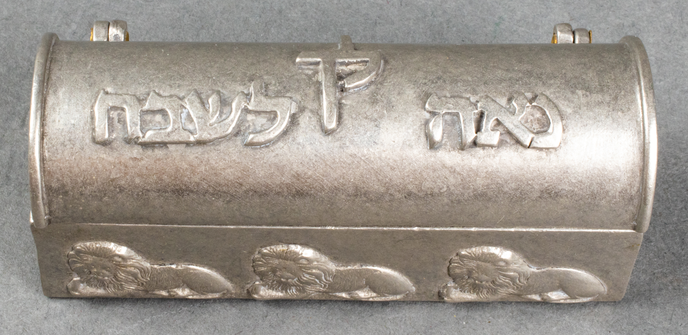 STUDIO DIMYON MODERN PEWTER