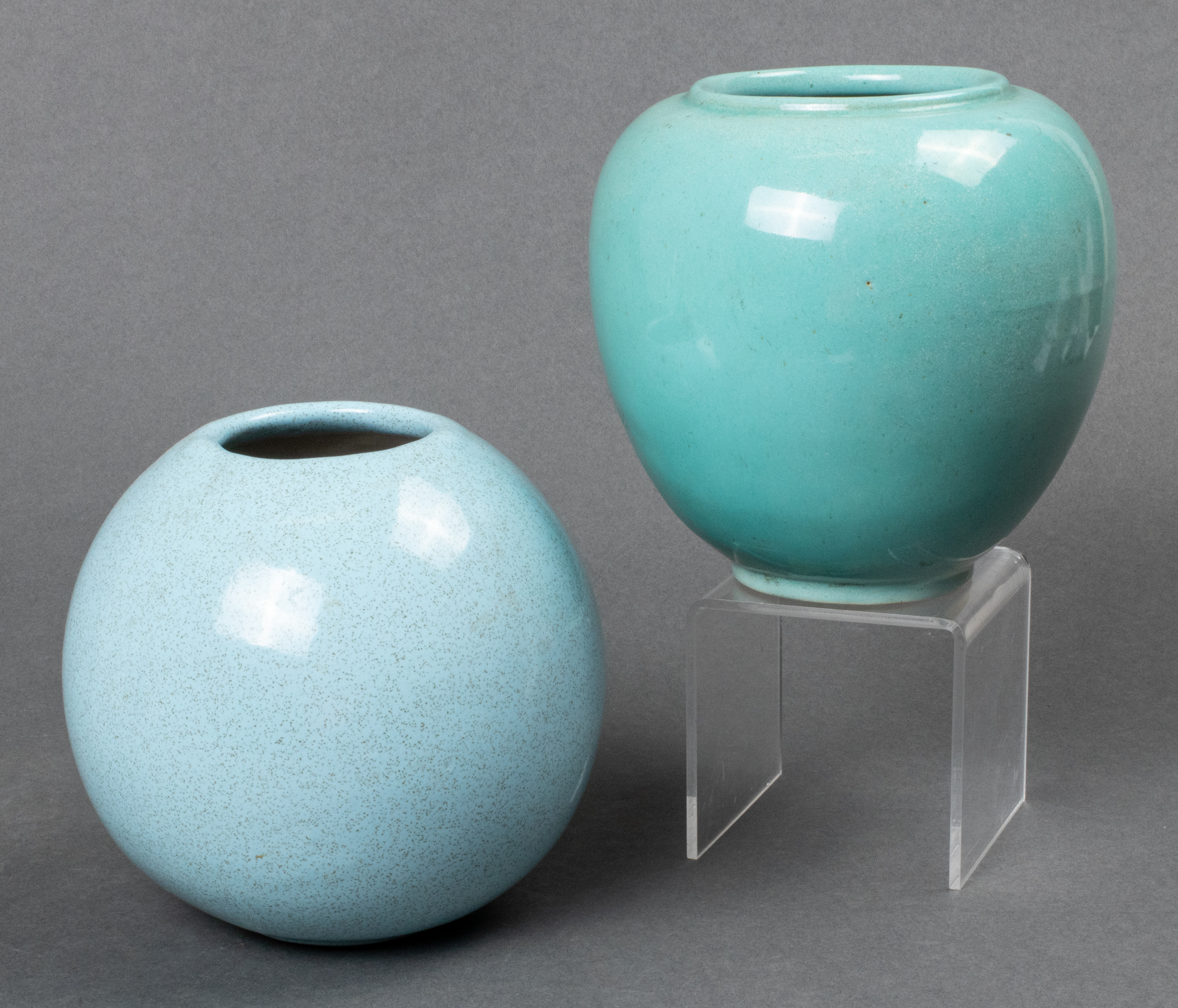 STUDIO GLAZED POTTERY VASES INCL.