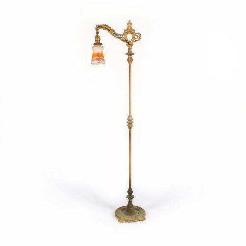 STUDY ROOM LAMP WITH BRASS MOLDED
