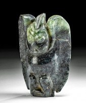STUNNING CHINESE JADE BAT DEIT