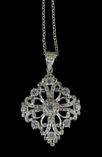 Stunning Eighteen-Karat White