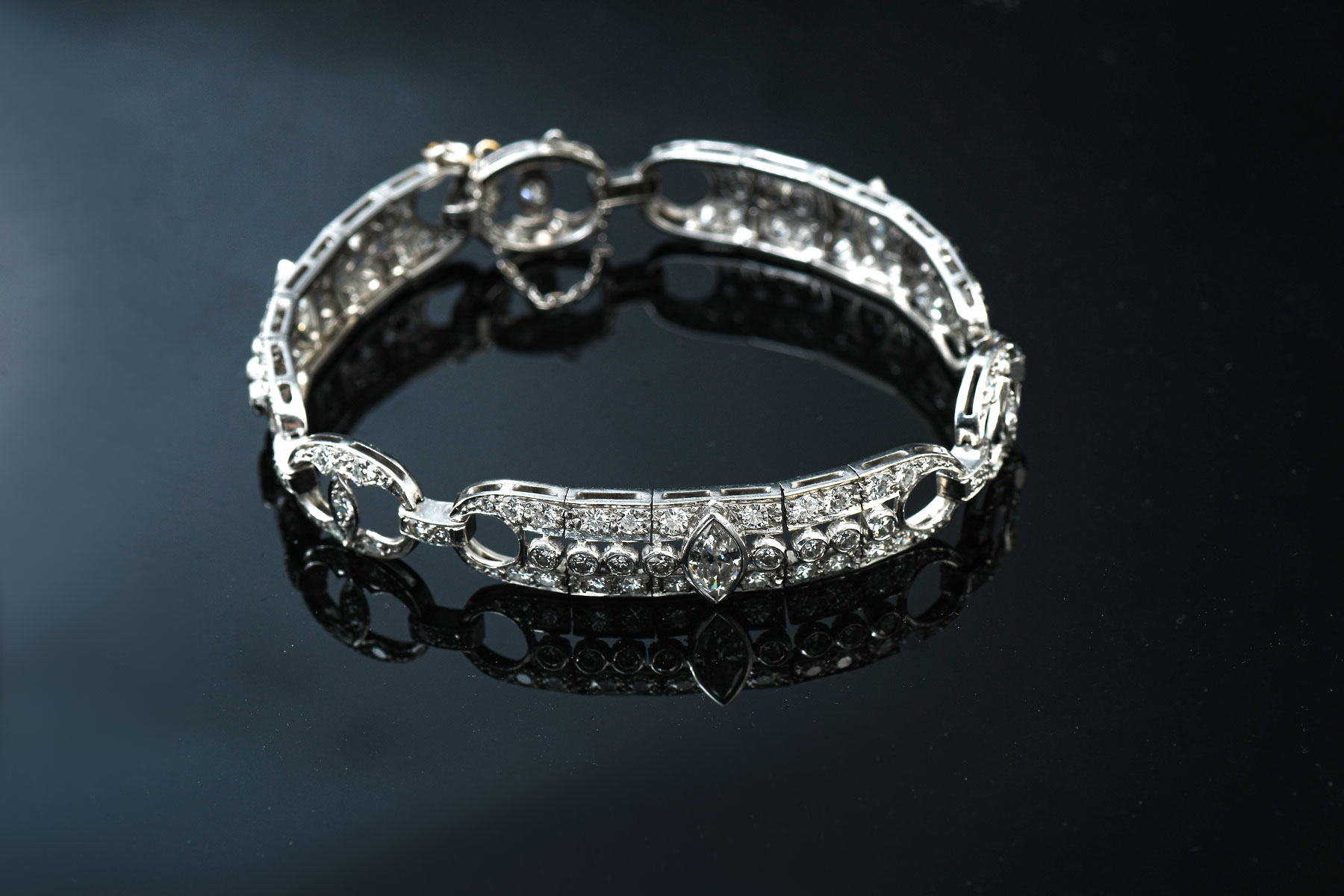 STUNNING PLATINUM 4.95 CTW