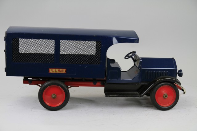 STURDITOY U.S. MAIL TRUCK C. 1920's