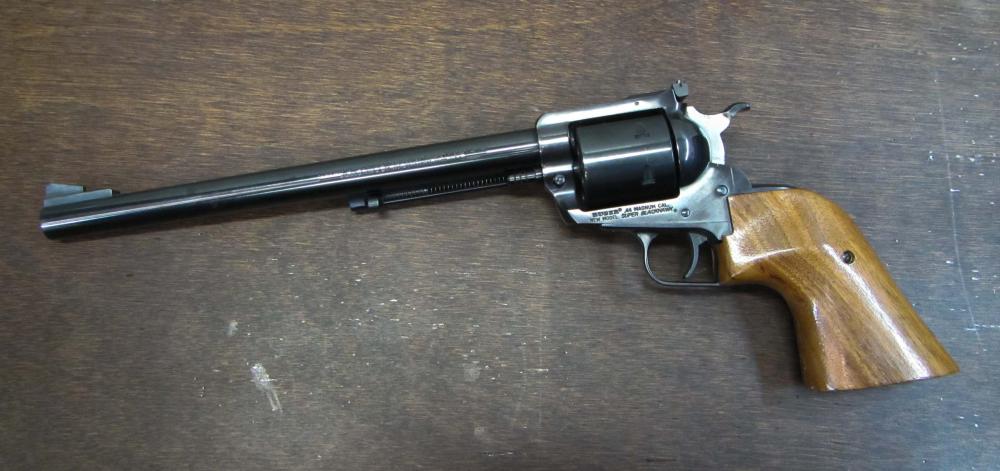 STURM RUGER "SUPER BLACKHAWK"