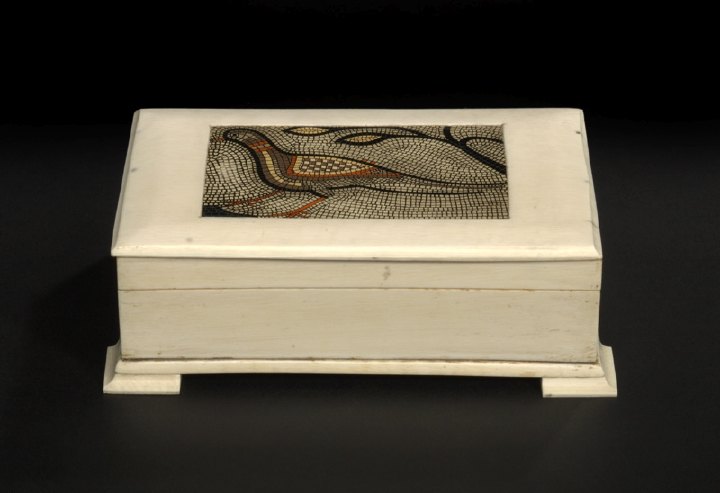 Stylish Anglo-Indian Ivory and