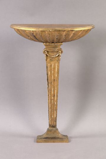 Stylish Italian Carved Giltwood