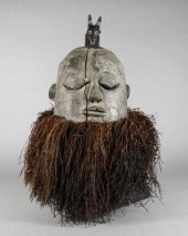 SUKU PEOPLE CARVED MASKA Suku