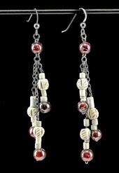 SUMERIAN FAIENCE & GARNET BEAD
