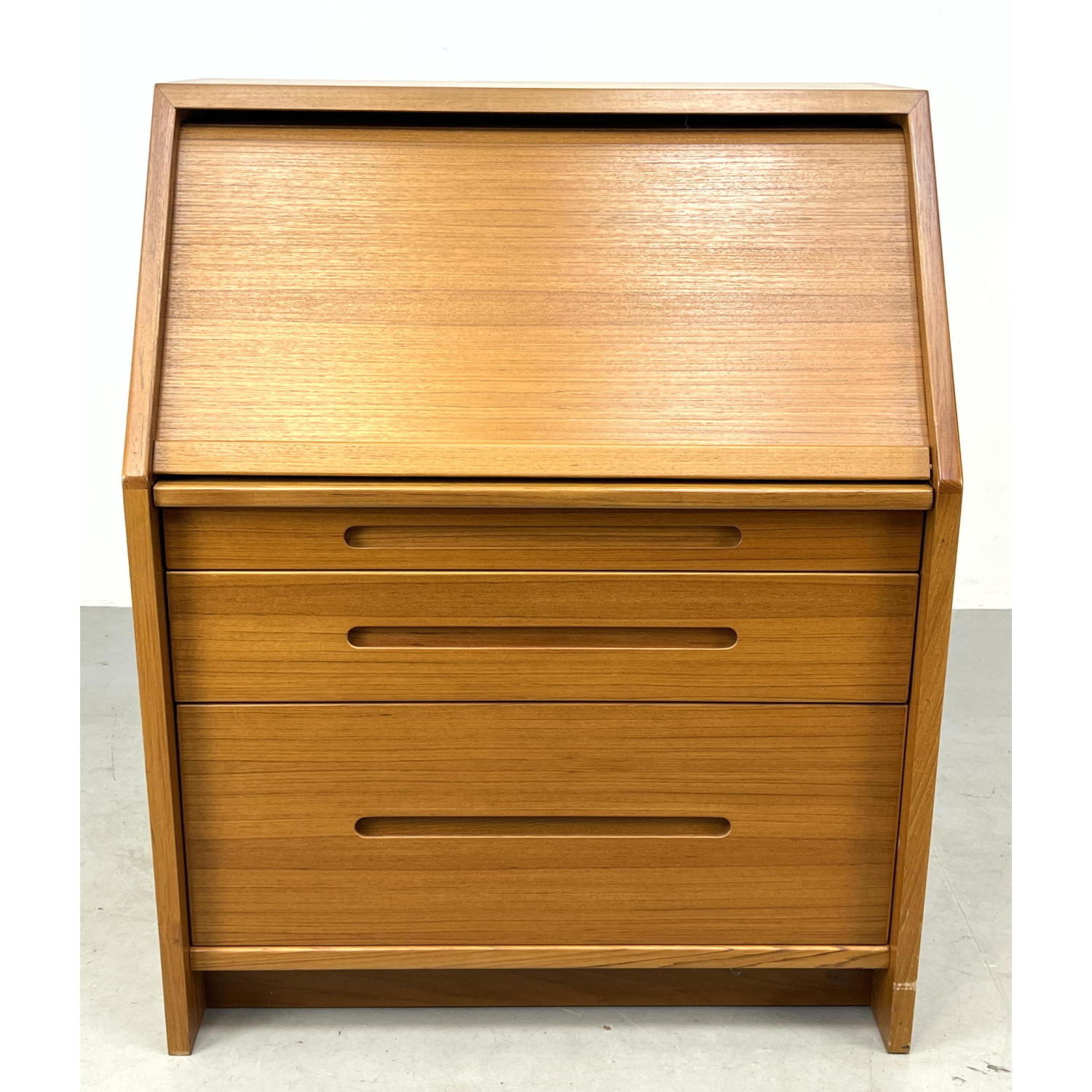 SUN CABINET Modern Teak Drop