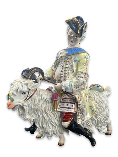 SUPERB LARGE EUROPEAN PORCELAIN