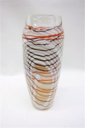 SUSAN ANNE GLASS ART GLASS VASE a