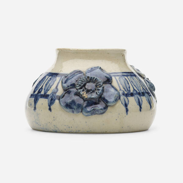 Susan Frackelton. vase with wild