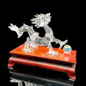 SWAROVSKI CRYSTAL FIGURINE + W