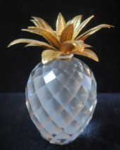 SWAROVSKI CRYSTAL PINEAPPLE:<b