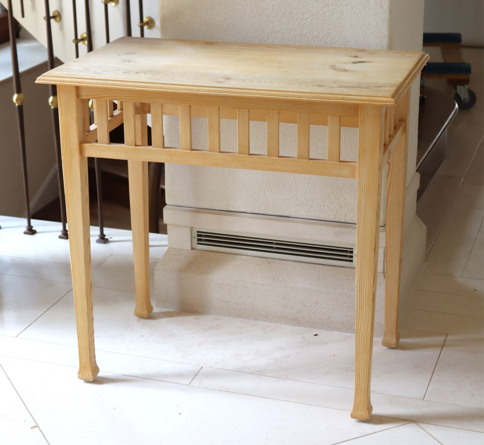 SWEDISH CLASSICAL STYLE PINE SIDE