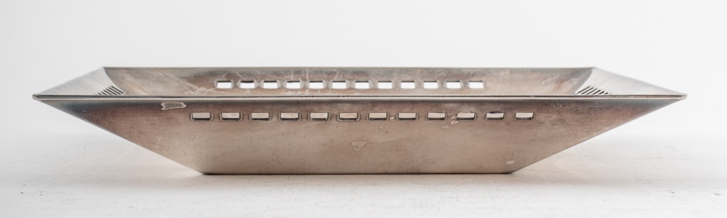 SWID POWELL SILVERPLATE SQUARE