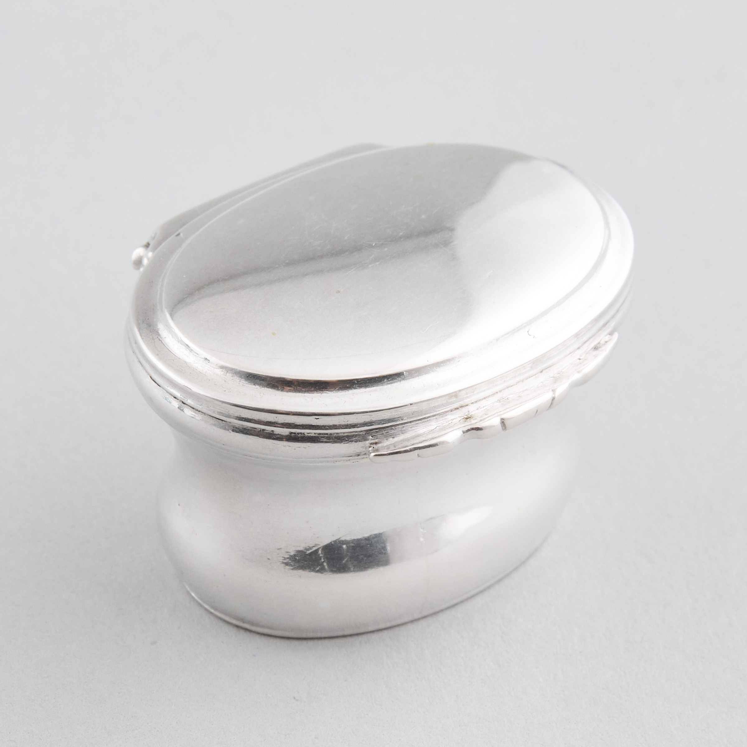 Swiss Silver Oval Vinaigrette,