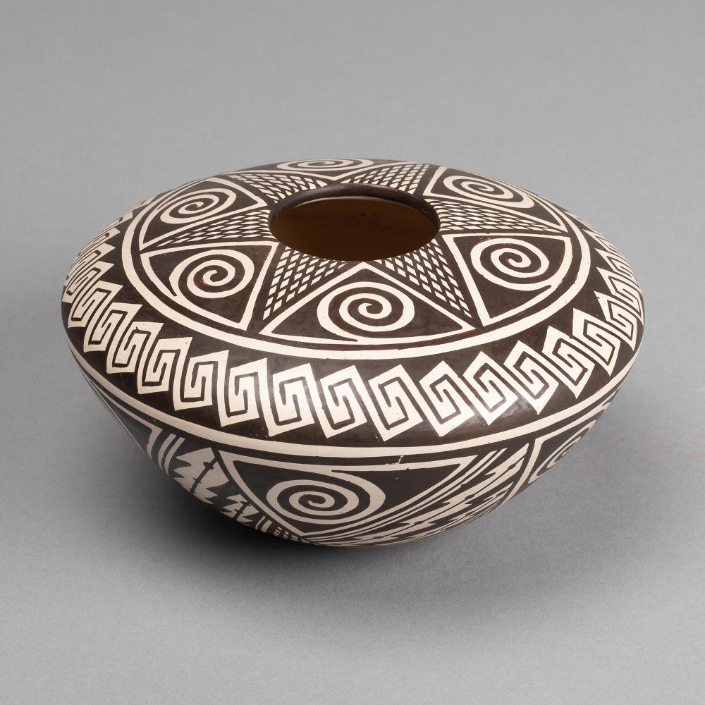 SYLVIA NAHA, GEOMETRIC SEED