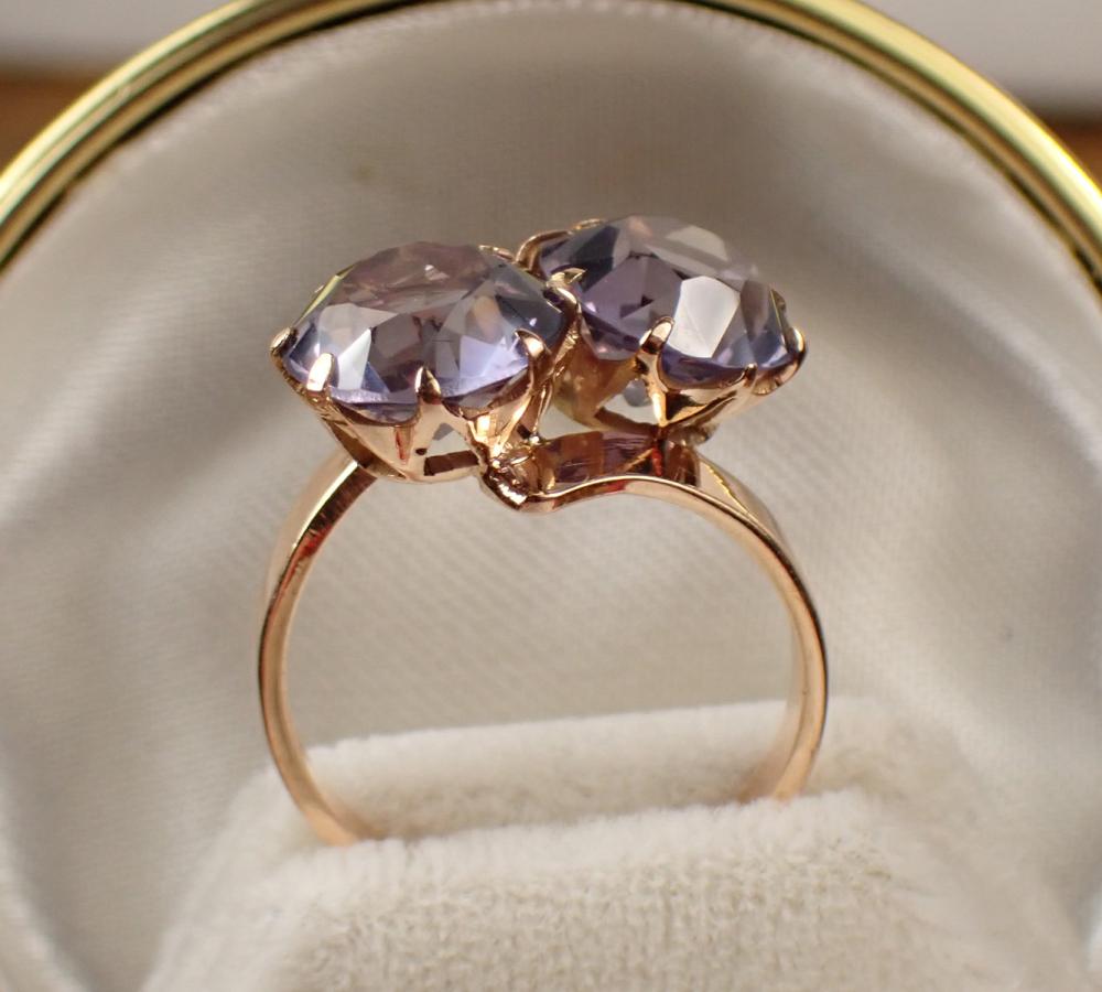 SYNTHETIC ALEXANDRITE AND