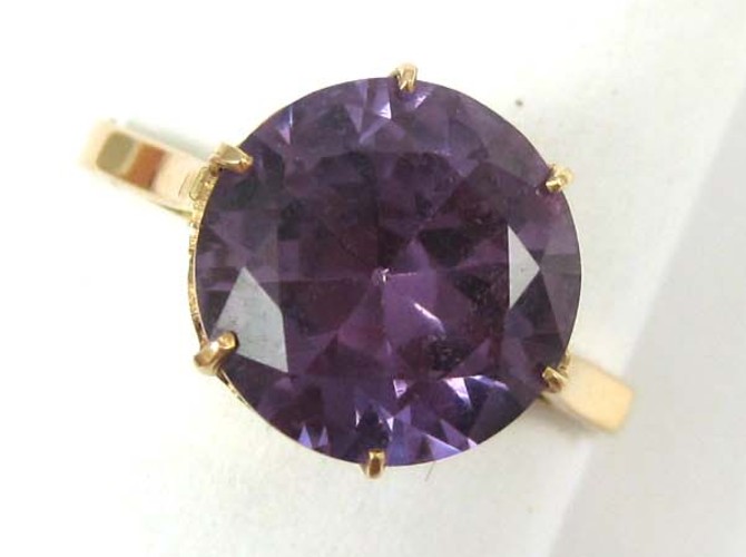 SYNTHETIC COLOR CHANGE SAPPHIRE