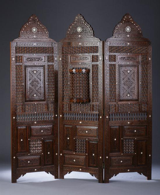 SYRIAN MASHRABIYYA THREE-FOLD