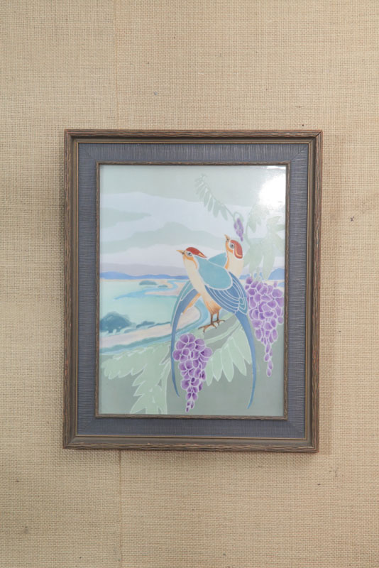 T & V LIMOGES PLAQUE. Arts and
