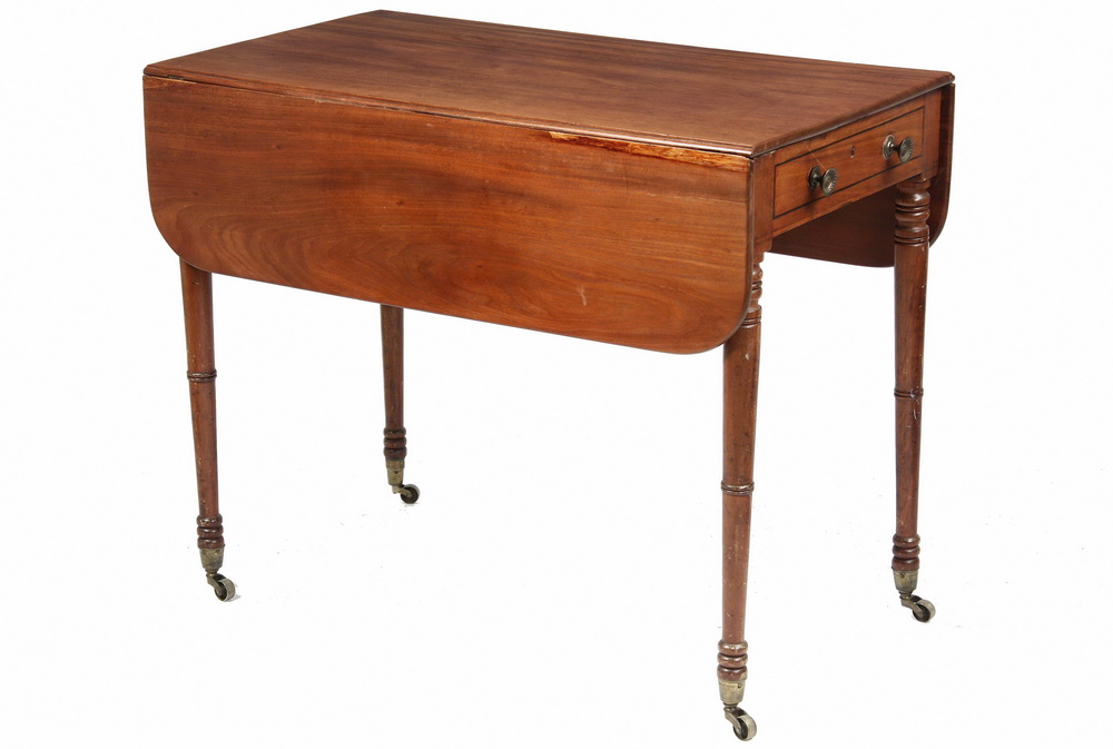 TABLE - English Mahogany Sheraton