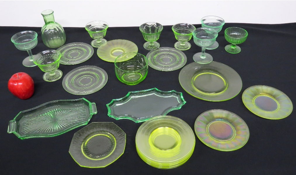 TABLE LOT OF DEPRESSION GREEN