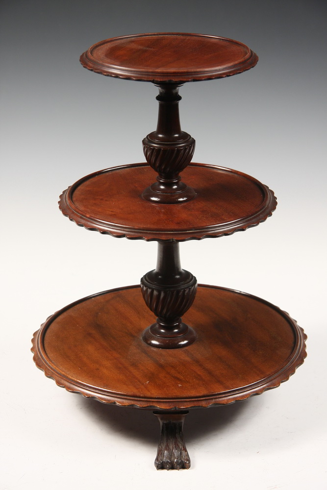 TABLE TOP DUMB WAITER - Georgian