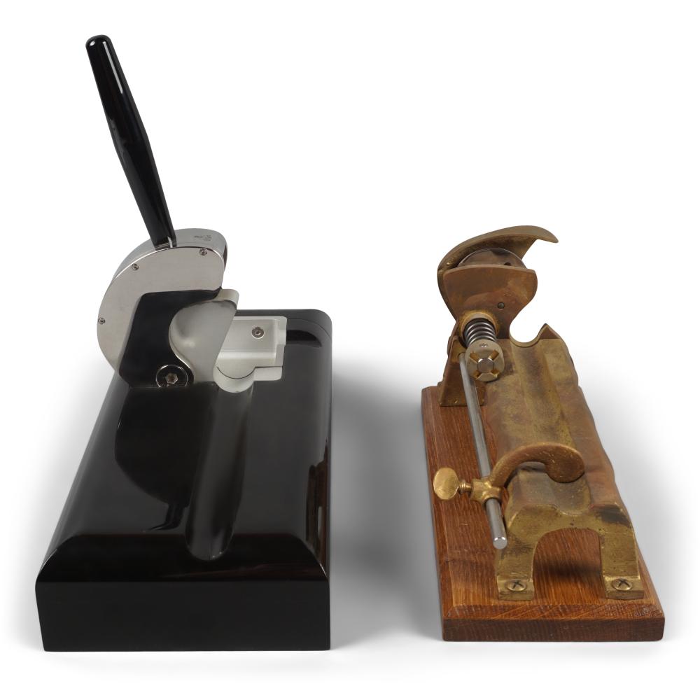 TABLETOP CIGAR CUTTER BY GERARD