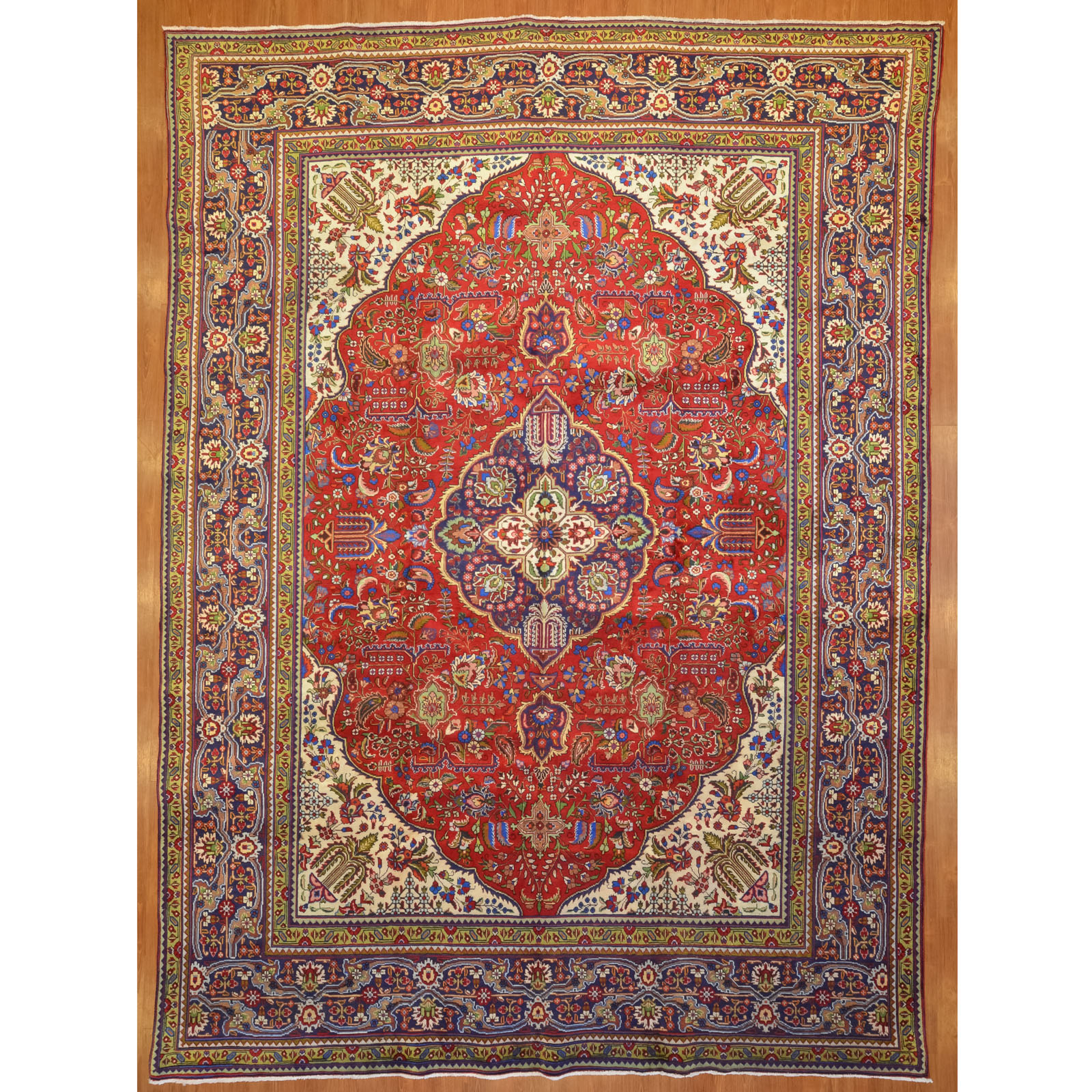 TABRIZ CARPET, PERSIA, 9.8 X 13.3