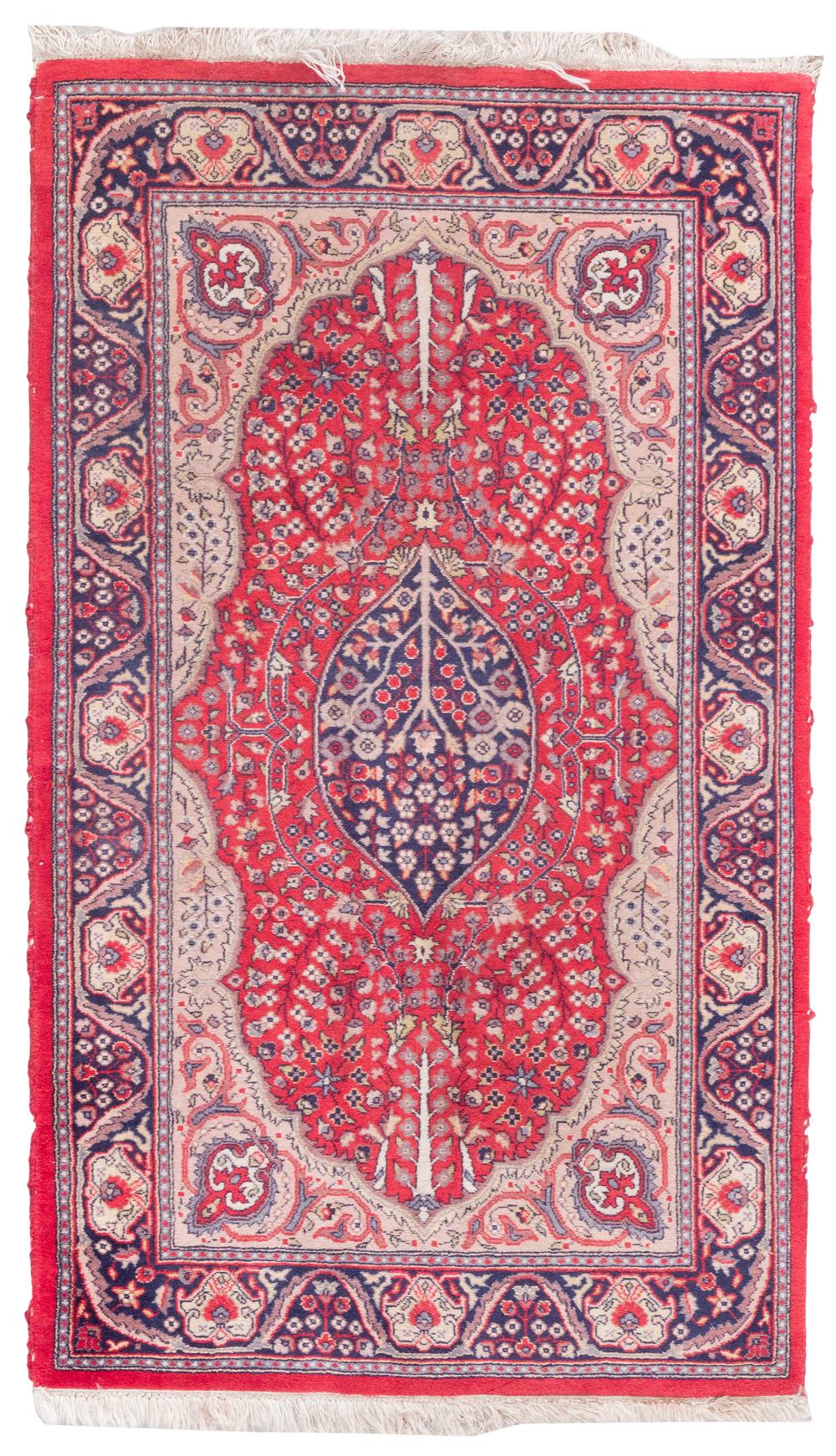 TABRIZ DESIGN RUG: 2’7” X 4’5” LATE