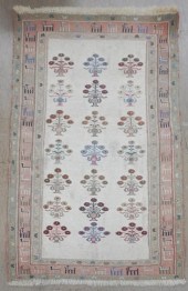 TABRIZ RUG, 3 FT 11 IN X 2 FT