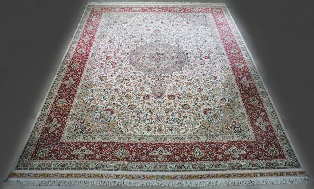 TABRIZ RUG, LATE 20TH CENTURY, 15