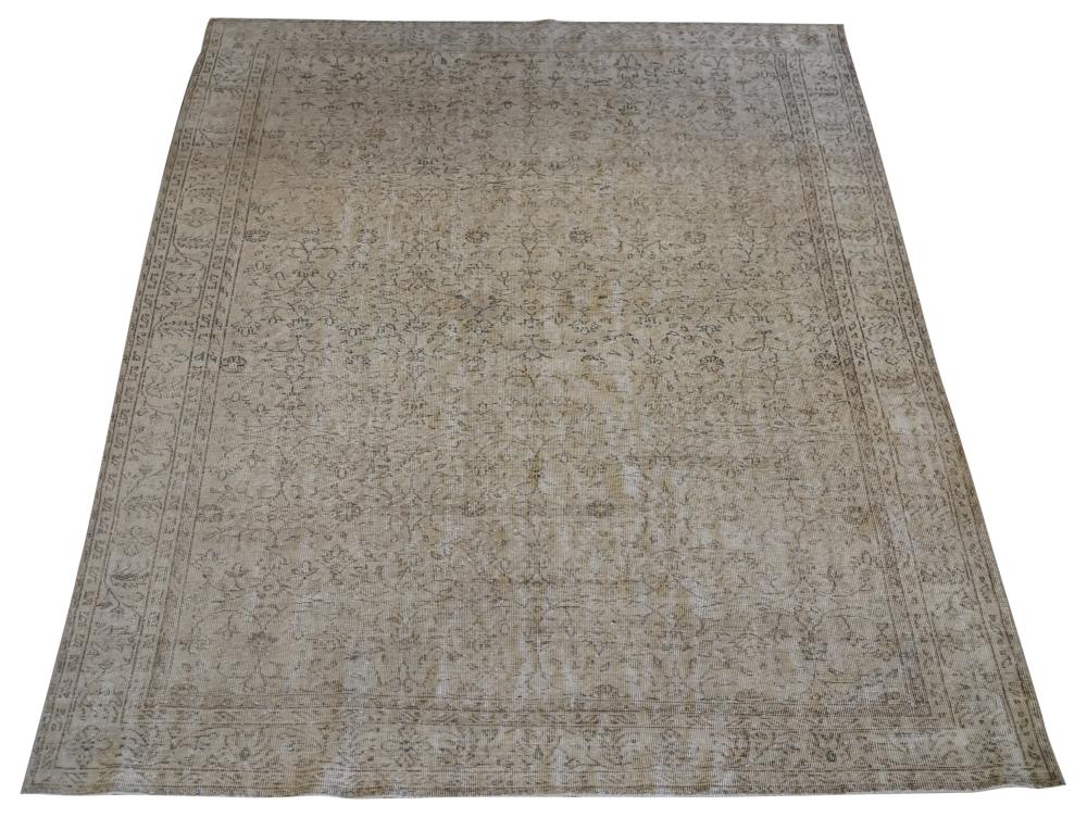 TABRIZ RUGTabriz Rug,  wool on