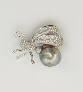 TAHITIAN PEARL BUMBLE BEE STER
