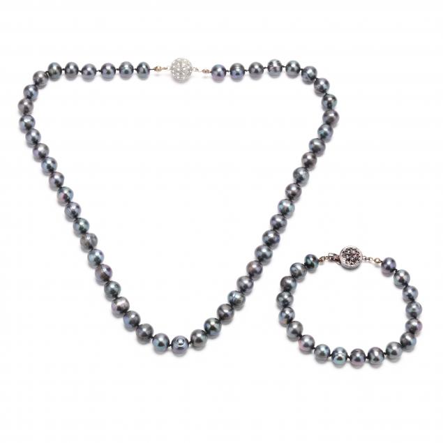 TAHITIAN PEARL NECKLACE AND
